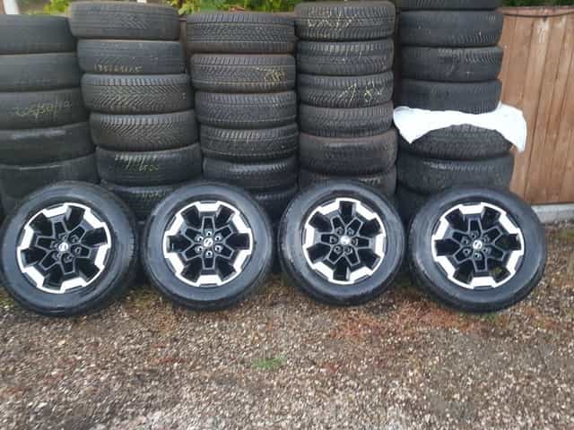 Jante nissan navara 6x114,3 pe 18 si anv.m+s continental 255/60r18