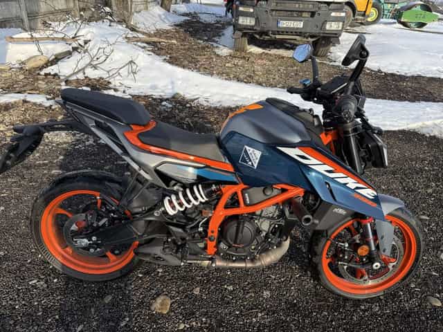Ktm duke 390 2024  a2