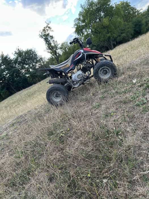 Vand atv 90cc urgent motor cazuma fara nicio problema functioneaza