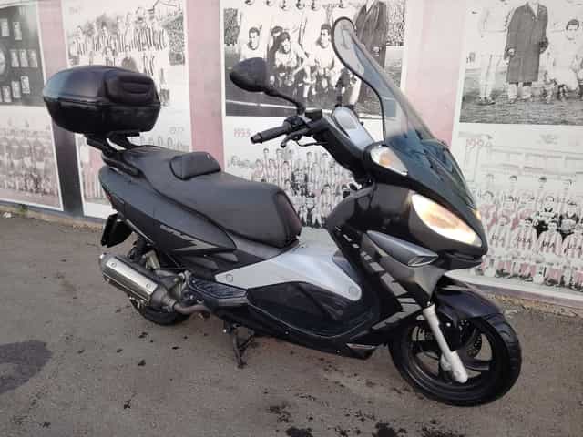 Malaguti Madison Black Rider