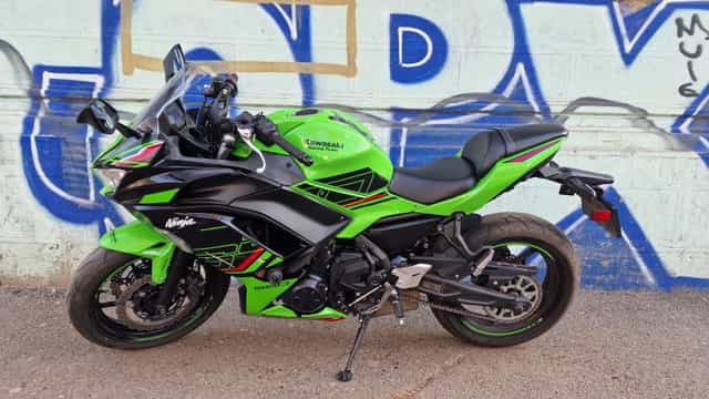 Kawasaki Ninja 650 2024 garanție