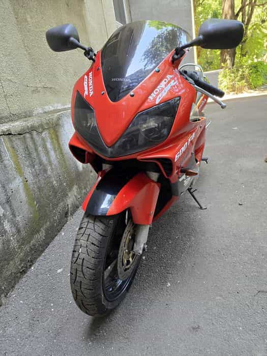 Vand Honda CBR 600 F4i 2001