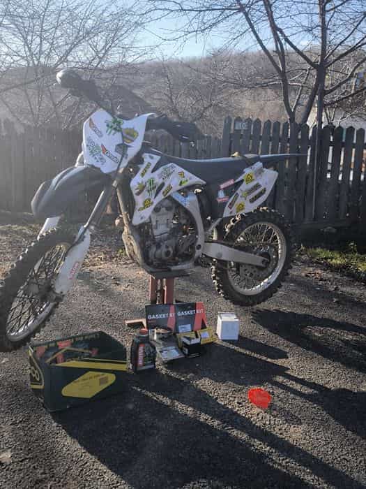 Vând sau schimb Yamaha yz 450f