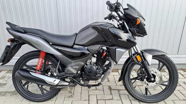 MotoFly Ploiești vinde Honda CB125F 2021