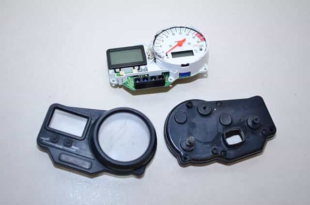 Yamaha R6 1999-2002 Bord avariat