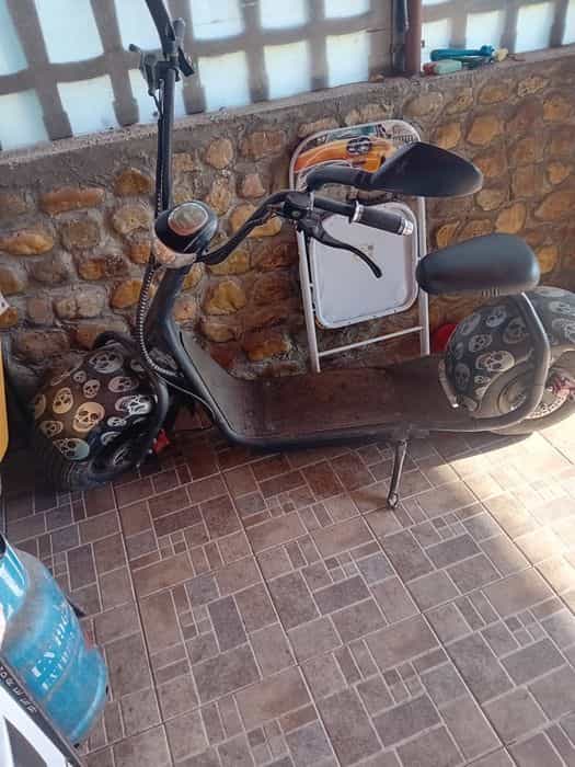 Schimb scuter electric cu tractoras tuns gazon