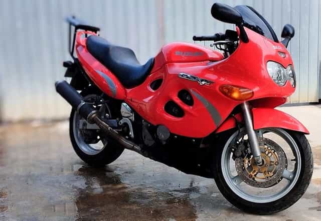 motocicleta suzuki gsx600f