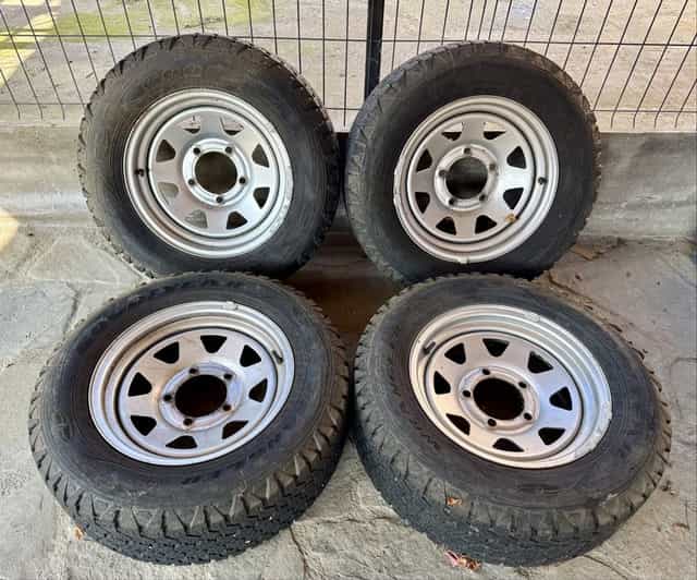 Jante 15x6J, ET 0, cu cauciucuri offroad Suzuki Jimny/Vitara/Daihatsu