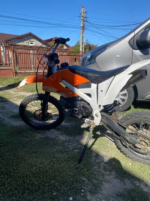 Vând cross 125 cc 4t