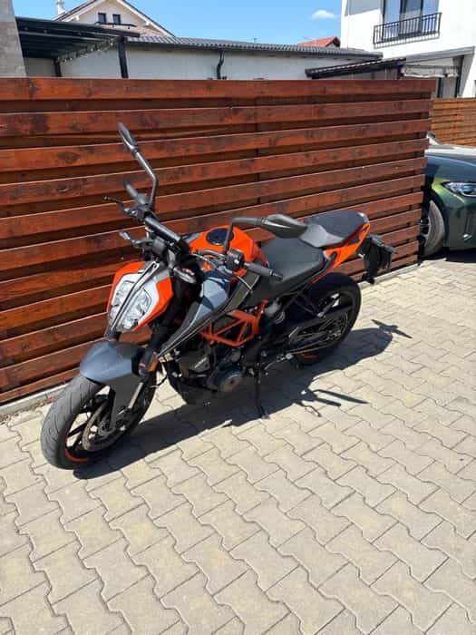 KTM DUKE 390 2023