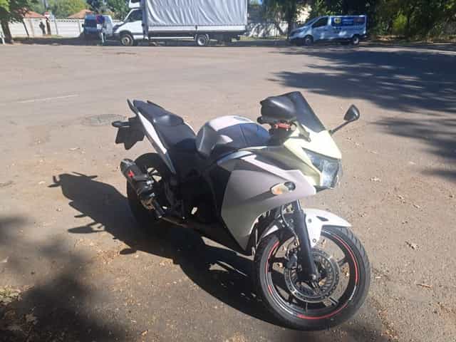A1 Honda Cbr 125  20111