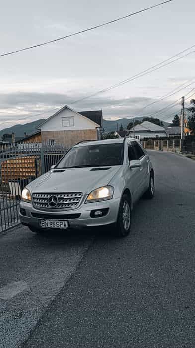 Mercedes-Benz ML 320