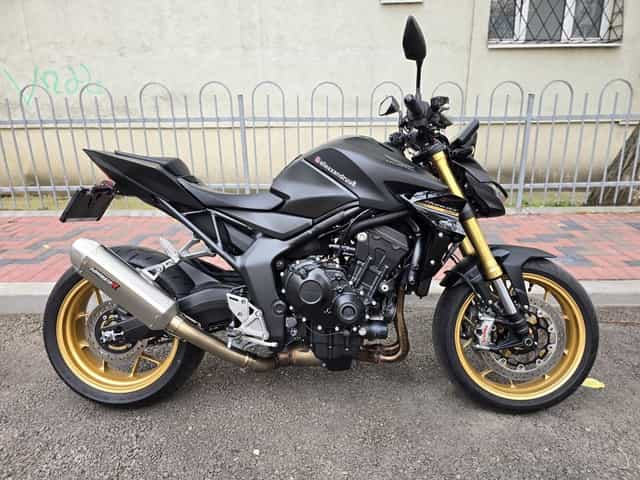 Honda CB1000 Hornet 2025