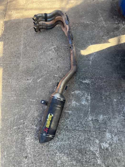 Evacuare completa Akrapovic