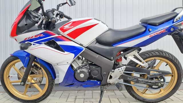 Honda CBR125R an 2009 categ A1