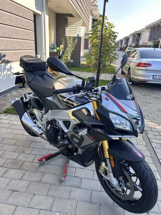 Aprilia Tuono V4 RR APRC 2016