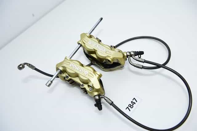 Etrieri față Brembo original pentru MV Agusta Brutale 675 / F3 2012