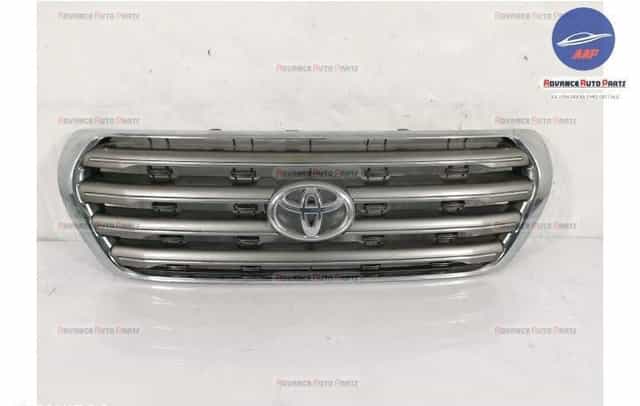 Ornament Grila Centrala Radiator original Toyota  Land Cruiser  70 Ser
