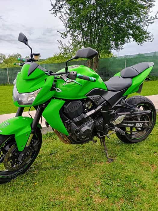 Vând Kawasaki  z750