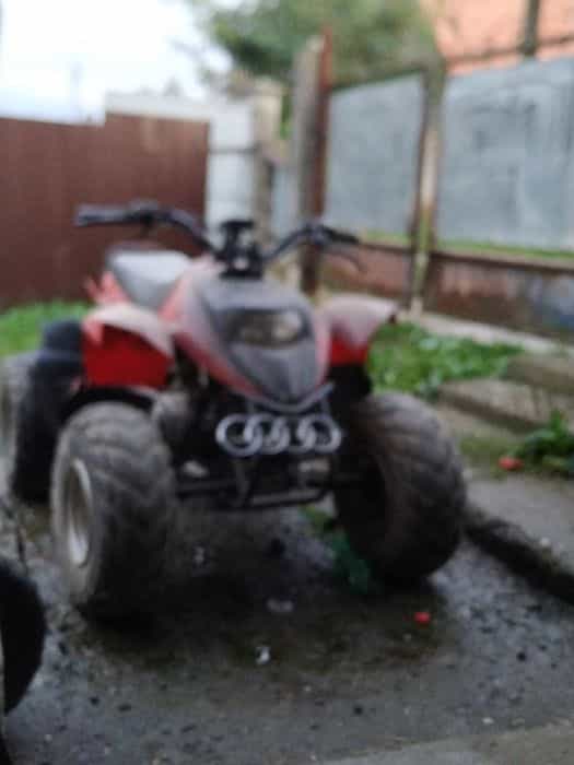 Vând ATV 100cc 2t