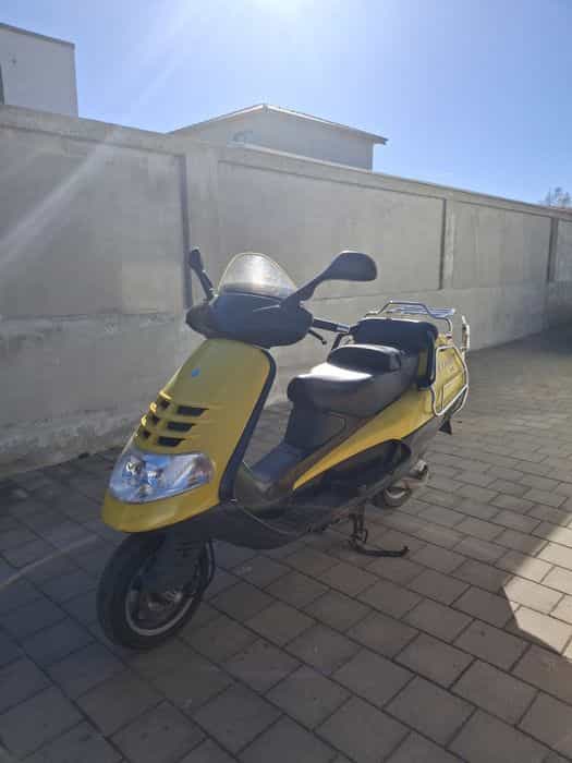 Piaggio hexagon lx 125 2t (acte) + Piaggio hexagon 125 2t (fara acte)
