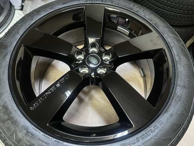 Jante Originale Land Rover DEFENDER pe 22 cu anv. vara !