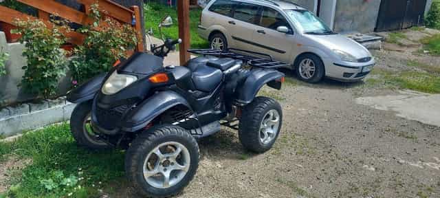 Vând atv GSMOOON