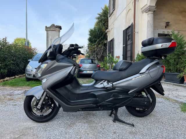 Suzuki burgman 650 executive