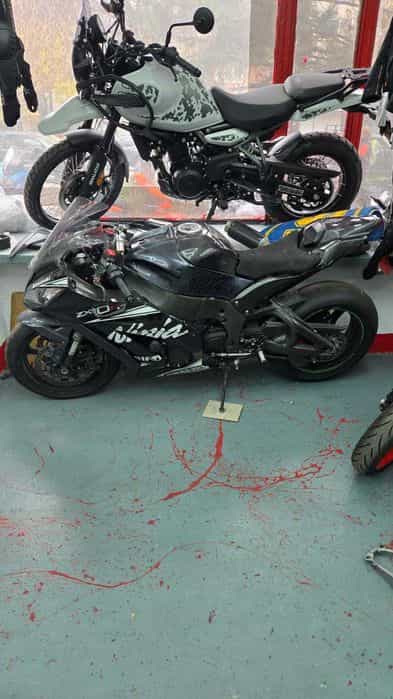 Kawasaki Ninja ZX-10R 998 cmc, 2015, înmatriculată RO, gri – 8.900 €