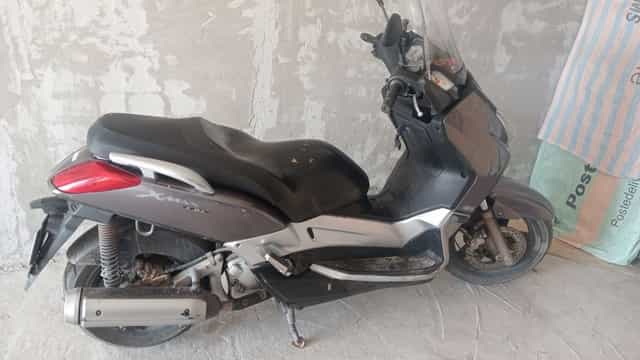 Yamaha x max 250