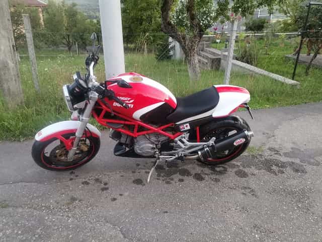 Ducati monster 600