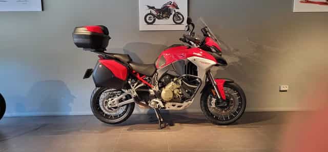HobbyMoto vinde Ducati Multistrada V4S Travel&Radar