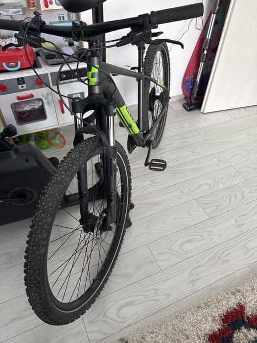 Vand sau schimb bicicleta Cube