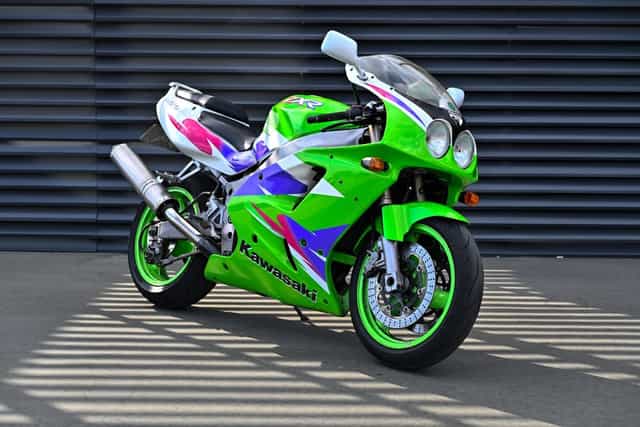 Se vinde Kawasaki ZXR750 L3