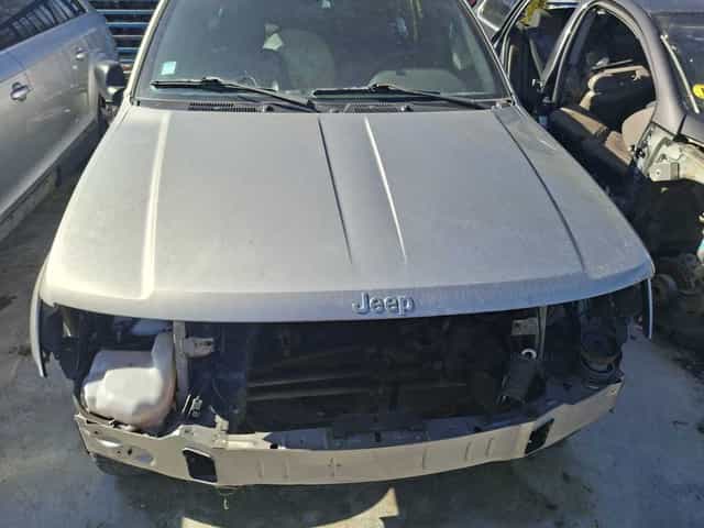 Capota motor Jeep Grand Cherokee 2004