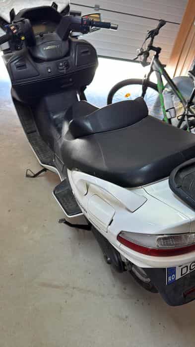 Scuter suzuky bugman 650 cmc