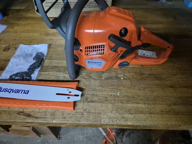 Drujba Husqvarna 130