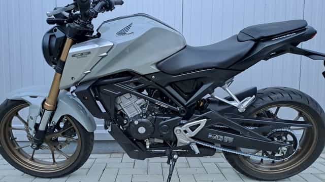 MotoFly Ploiesti Honda CB125R an 2021 categ A1