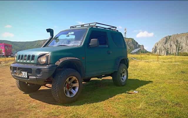 Suzuki jimny reconditionat. Vopsea Raptor. Roti 225/75/15