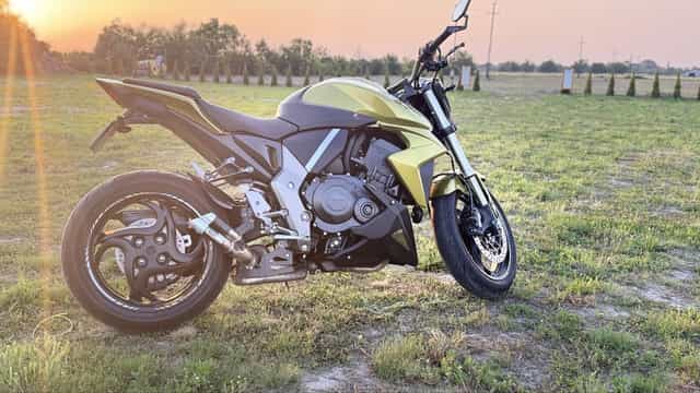 Vand Honda CB1000R