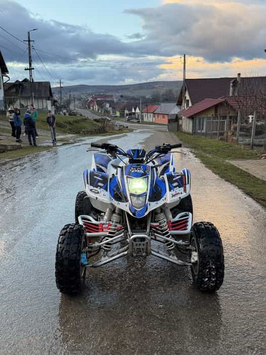 Vand s-au schimb suzuki ltz 400