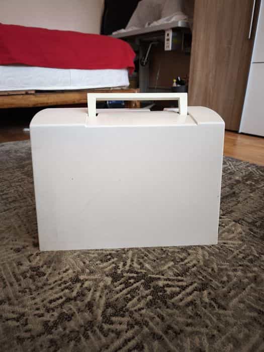 Mașina de cusut Husqvarna