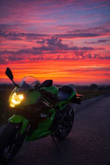 Vând Kawasaki Ninja 125