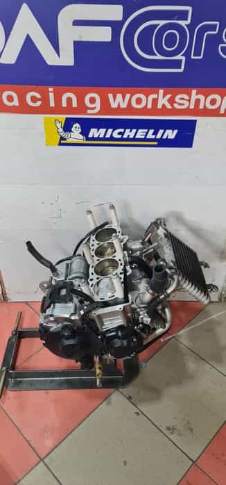 Vand motor Yamaha R1 2015