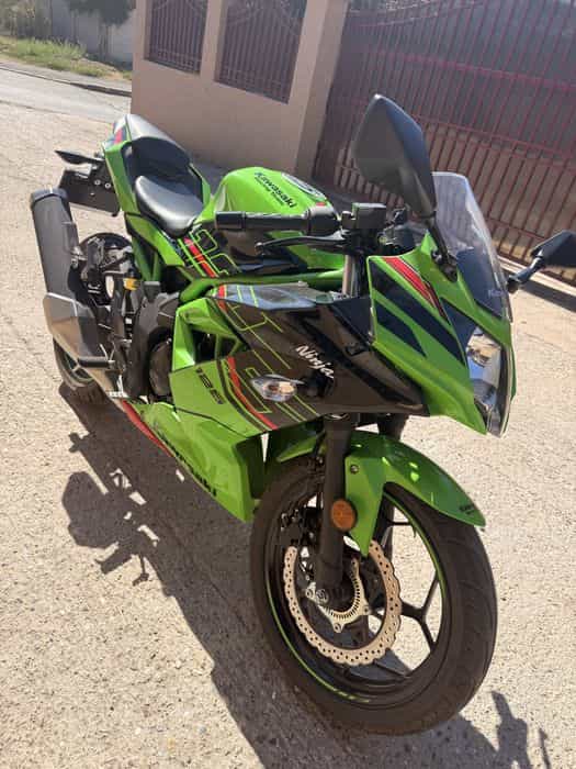 Kawasaki ninja 125 2024