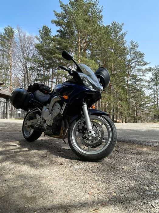 Yamaha FZ6 Fazer 600 | 2005 | 50.000 km | Cutii GIVI | Revizie recentă