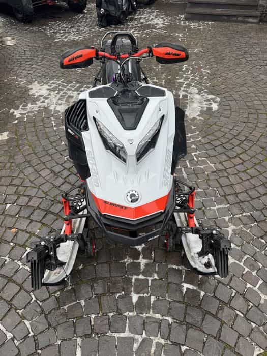 Ski-doo Summit x turbo 154 2021