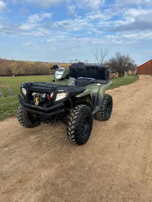 Vând ATV Polaris Sportsman 700 efi