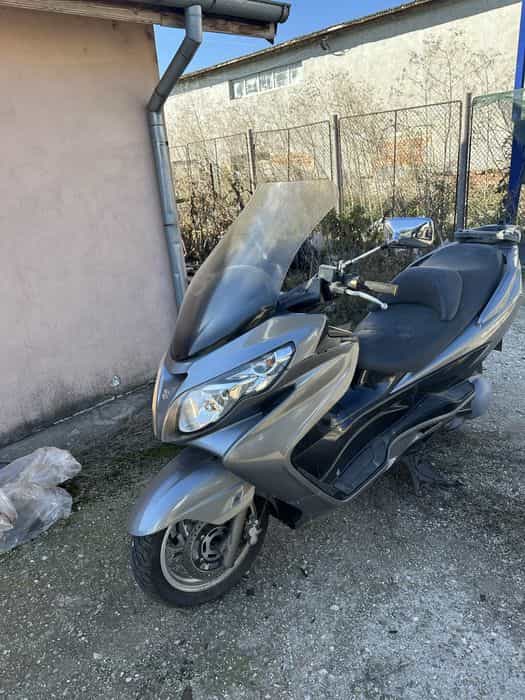 Suzuki Burgman AN400