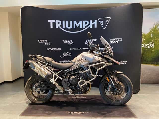 Motocicleta Triumph Tiger 900 GT Pro 2025 Second | Rate | Leasing
